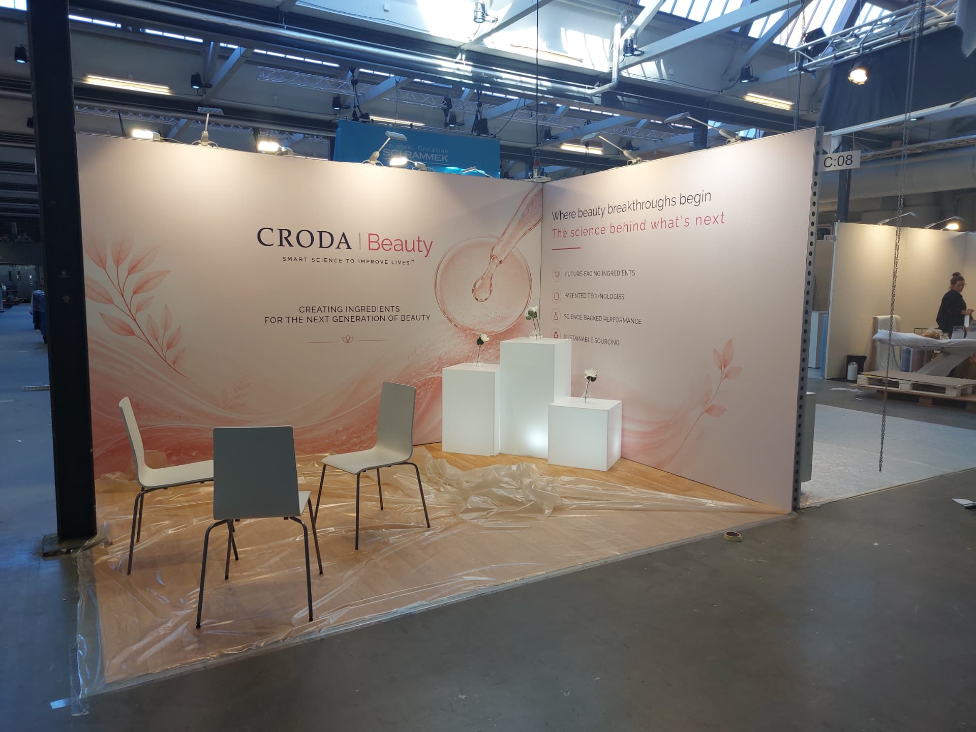 Croda Beauty: Exhibition Booth Wall Design